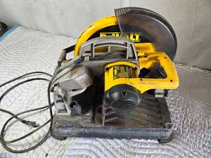 lot 402 image: DeWalt DW872 14 Multicutter Chop Saw