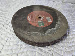 lot 403 image: Lot of 11 - 14 x 18 Concrete Cutting Blades