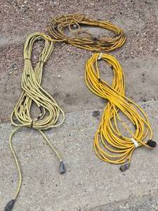 lot 410 image: Heavy Duty Extension Cords - Some Repair May Be Necessary