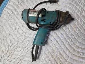 lot 453 image: Makita 12 Electric Impact
