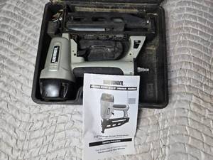 lot 372 image: Surebonder 2 12 Pneumatic Finish Nailer