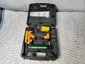 lot 371 image: Bostitch Pneumatic Stapler with Case