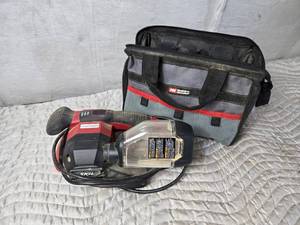 lot 370 image: Skil 3x18 Belt Sander with Bag