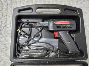 lot 366 image: Weller Model 8200 Soldering IronGun