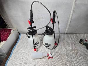 lot 365 image: Lot of 2 Garden  Yard Sprayers