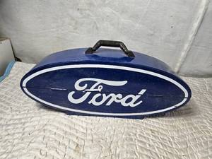 lot 282 image: Ford Gobox Portable Box