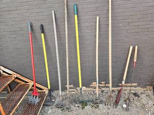 lot 271 image: Garden Weasel, Rake, Hoe, Weed Cutters