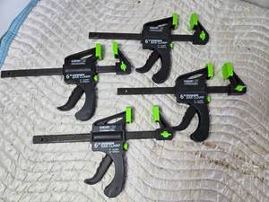 lot 242 image: Lot of 4 - 6 Grip Bar Clamps