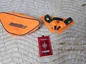 lot 199 image: Johnson 40-6616 TilingFlooring Laser Level