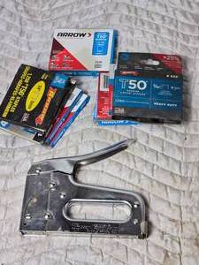 lot 160 image: Stapler and Partially Full Boxes of Staples