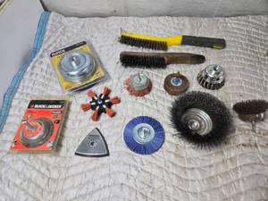 lot 139 image: Grinder and Drill Wire Brushes, Sanding Paddles