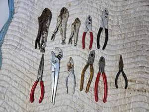 lot 103 image: Misc. Pliers, Vice Grips, Side Cutters