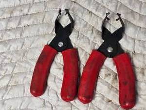 lot 78 image: Blue Point Fuel Line Disconnect Pliers