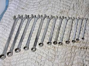 lot 77 image: Snap-On SAE Wrenches