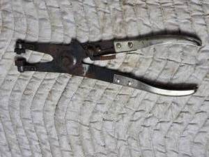 lot 75 image: Snap-On HCP-20 Heater Hose Clamp Pliers