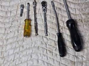 lot 69 image: Snap-On 14 Drive Ratchet, Extension, Hand Drive