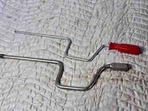 lot 62 image: Snap-On Speed Wrenches, 38 and 14 Drives