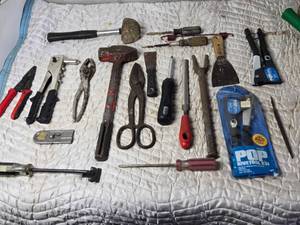 lot 54 image: Rivet Guns, Metal Handle Maul, Pliers and Other Tools