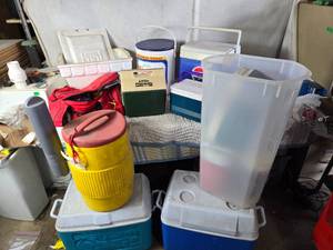 lot 468 image: Huge Lot of Coolers