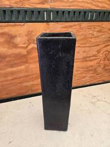 lot 479 image: Heavy Square FlowerPlant Planter