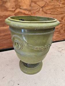 lot 482 image: Large 20 Tall Decorative Planter - Heavy Plastic Type Material