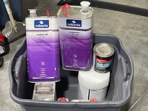 lot 30 image: Body Shop Supplies