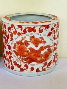 lot 110 image: Pair of Vintage Chinese Planters