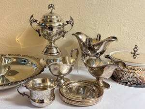 lot 120B image: Variety of Vintage Silver Plate Tea Service Items