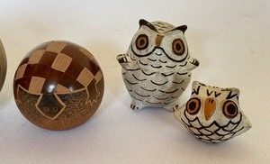 lot 159 image: Small Southwestern Pottery Miniatures