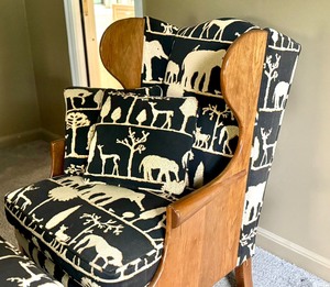 lot 149 image: Vintage Wood Frame Safari Print Upholstered Chair and Ottoman