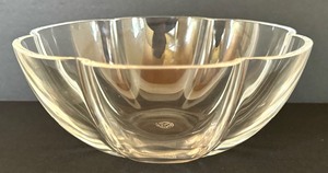lot 137 image: 1940s-50s Vintage Corail Pattern Baccarat Footed Bowl in a Lobed Design