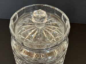 lot 135 image: Waterford Crystal Biscuit Jar
