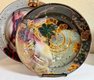 lot 82 image: Set of Four Hand Crafted, Artisan Pottery Bowls