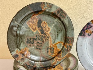 lot 83 image: Set of Four Hand Crafted, Artisan Pottery Bowls