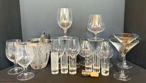 lot 208 image: Its 5 O Clock Somewhere Cocktail Assortment