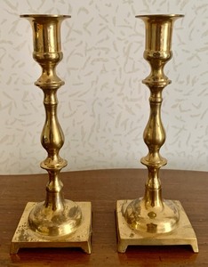 lot 188 image: Vintage Staiger Quartz FrenchWest German Square Lead Crystal Clock with Brass Candlesticks