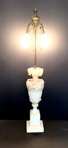 lot 232 image: Vintage Marble Base Lamp