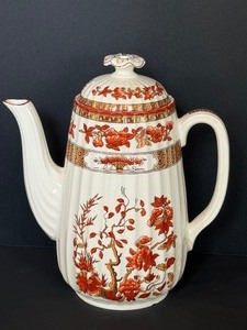 lot 158 image: Two Vintage Spode Indian Tree Teapots