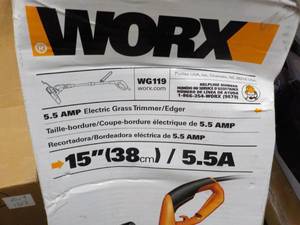 Worx 15 5.5 AMP Electric Grass TrimmerEdger