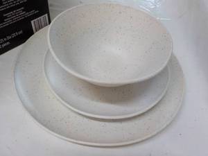 Mainstays 12 pc Dinnerware Set Juego De Vajilla