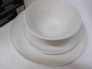 Mainstays 12 pc Dinnerware Set Juego De Vajilla