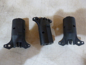lot 17 image: 3 Adapters 7-Pin to 4-Pin