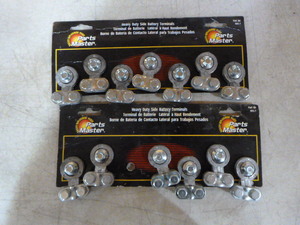 lot 81 image: 13 Parts Master Heavy Duty Side Battery Terminals
