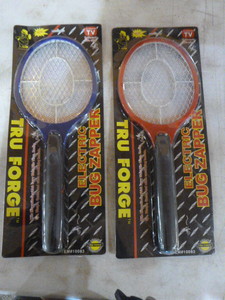 lot 136 image: 2 Tru-Forge Electric Bug Zappers