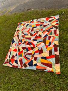 Patchwork quilt blanket with linens lot