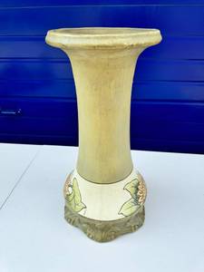 Weller Sunflower Jardiniere Base Only