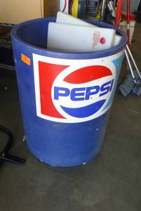 lot 7 image: Pepsi cooler