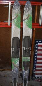 lot 8 image: Pair of water skis