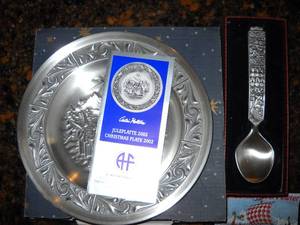 lot 19 image: Norwegian Christmas Plate and Pewter spoon