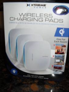 lot 22 image: 3 pack of wireless charging pads for iphone and android phones